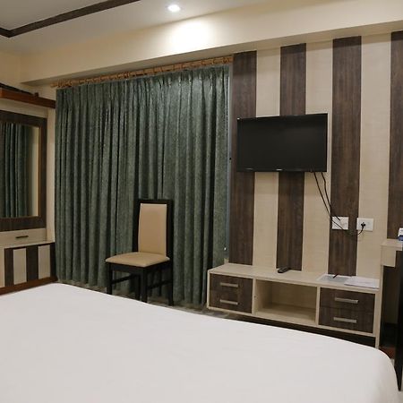 Hotel D' Sapphire 古瓦哈提 外观 照片