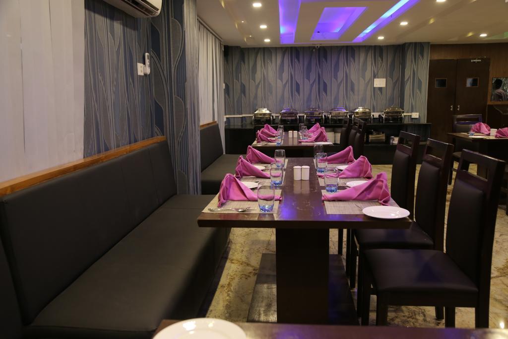 Hotel D' Sapphire 古瓦哈提 外观 照片