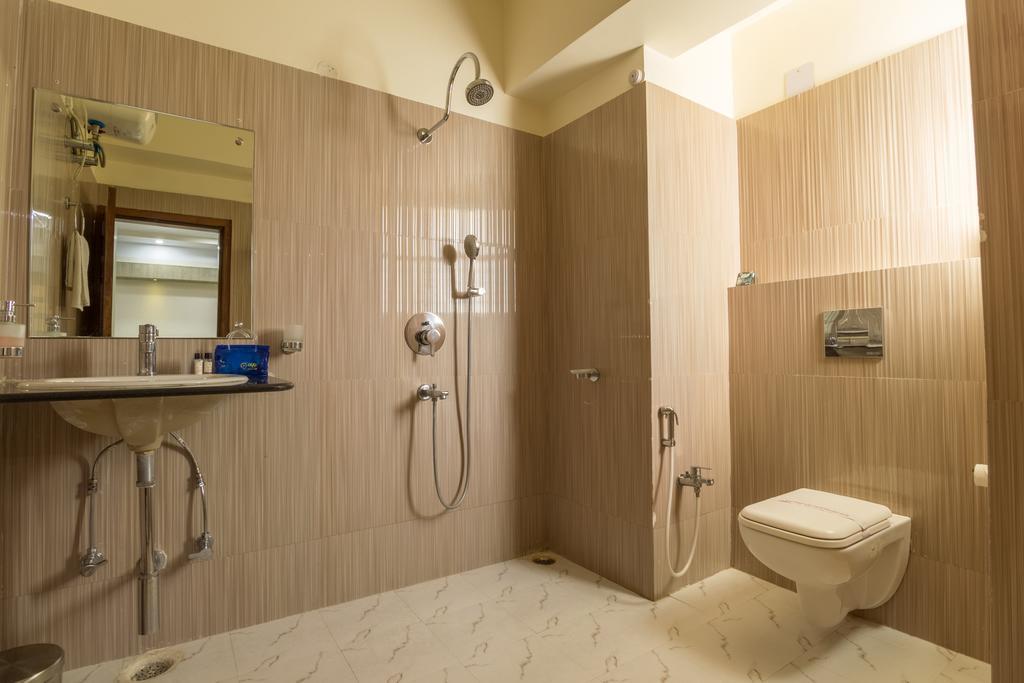 Hotel D' Sapphire 古瓦哈提 外观 照片