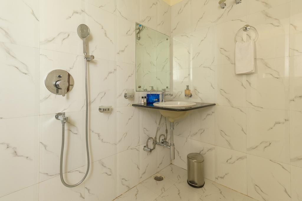 Hotel D' Sapphire 古瓦哈提 客房 照片
